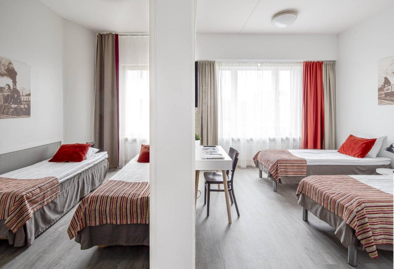 Hotel Seurahuone Riihimaeki Exteriör bild